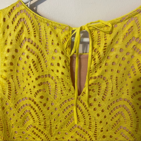 RW&CO. | Bright yellow ruffled eyelet lace over lay tank - Picture 6 of 8
